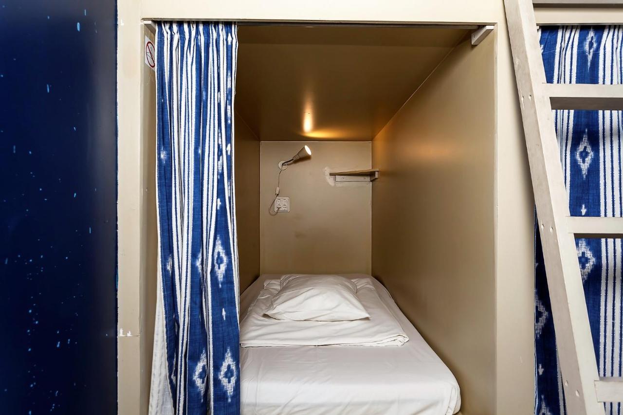 Supernova Hostel Porto Bagian luar foto