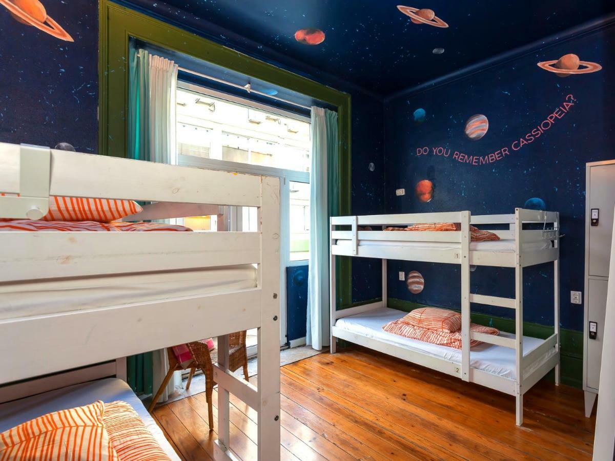 Supernova Hostel Porto Bagian luar foto